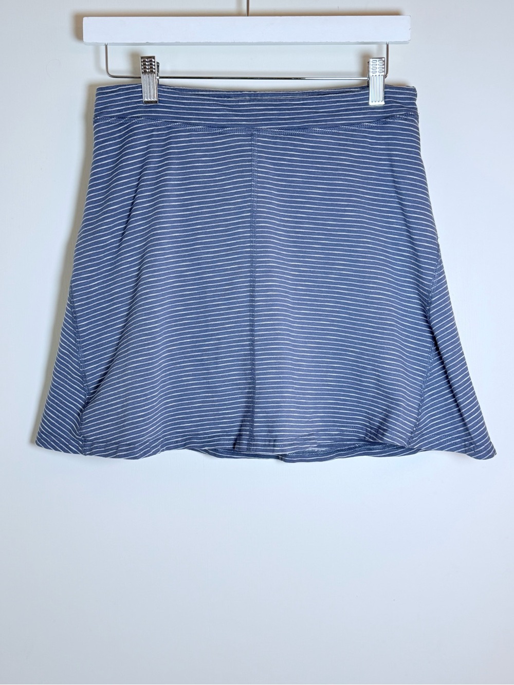 Toad&Co women’s Blue and White stripe Size small